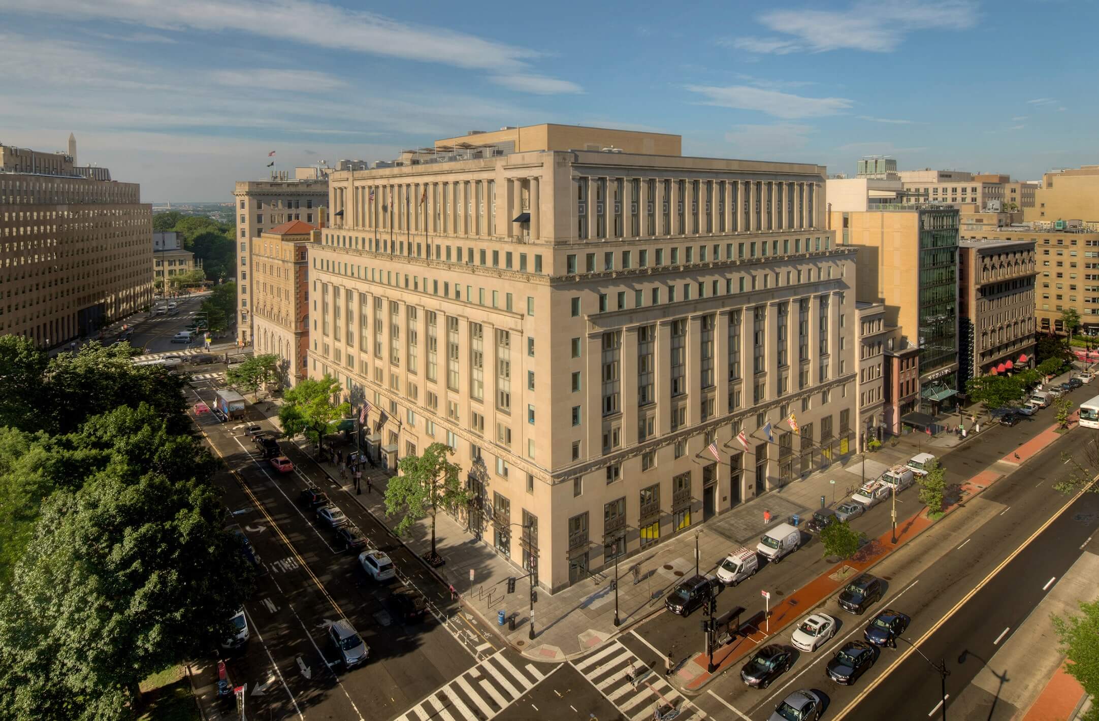 Image of the updated façade of 1500 K Street overlooking the K Street Corridor in downtown DC